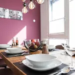 Appartamento Casa Milla-zentrales, Modernes Loft In -am Fluss Mit Balkon, Parkplatz Und Grosser Kueche Langenthal