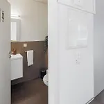 Casa Milla-zentrales, Modernes Loft In -am Fluss Mit Balkon, Parkplatz Und Grosser Kueche Langenthal