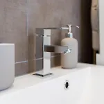 Casa Milla-zentrales, Modernes Loft In -am Fluss Mit Balkon, Parkplatz Und Grosser Kueche Appartamento Langenthal