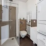 Casa Milla-zentrales, Modernes Loft In -am Fluss Mit Balkon, Parkplatz Und Grosser Kueche Langenthal