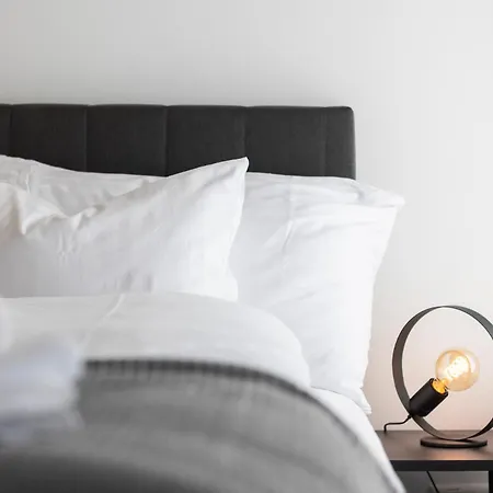 Apartmán Casa Milla-zentrales, Modernes Loft In -am Fluss Mit Balkon, Parkplatz Und Grosser Kueche