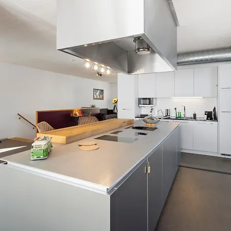 דירה Casa Milla-zentrales, Modernes Loft In -am Fluss Mit Balkon, Parkplatz Und Grosser Kueche לאנגנטאל
