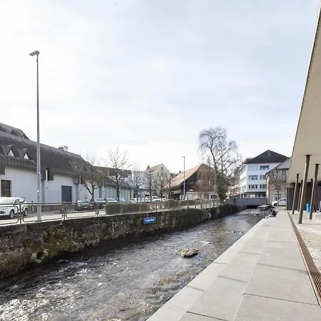 Casa Milla-zentrales, Modernes Loft In -am Fluss Mit Balkon, Parkplatz Und Grosser Kueche *
