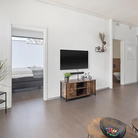 Daire Casa Milla-zentrales, Modernes Loft In -am Fluss Mit Balkon, Parkplatz Und Grosser Kueche