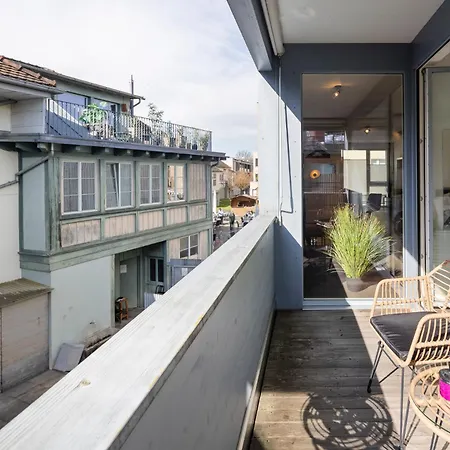 Casa Milla-zentrales, Modernes Loft In -am Fluss Mit Balkon, Parkplatz Und Grosser Kueche Apartament