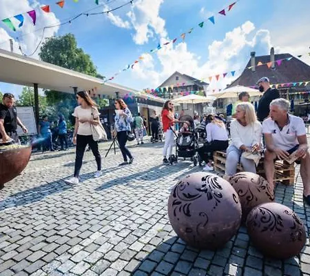Casa Milla-zentrales, Modernes Loft In -am Fluss Mit Balkon, Parkplatz Und Grosser Kueche * Langenthal