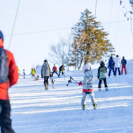 Casa Milla-zentrales, Modernes Loft In -am Fluss Mit Balkon, Parkplatz Und Grosser Kueche Apartmán