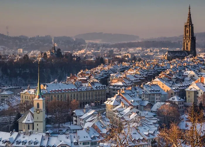 Casa Milla-zentrales, Modernes Loft In -am Fluss Mit Balkon, Parkplatz Und Grosser Kueche * לאנגנטאל
