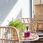 Casa Milla, Wuhr - Zentrales Loft Am Fluss Mit Balkon&parkplatz *